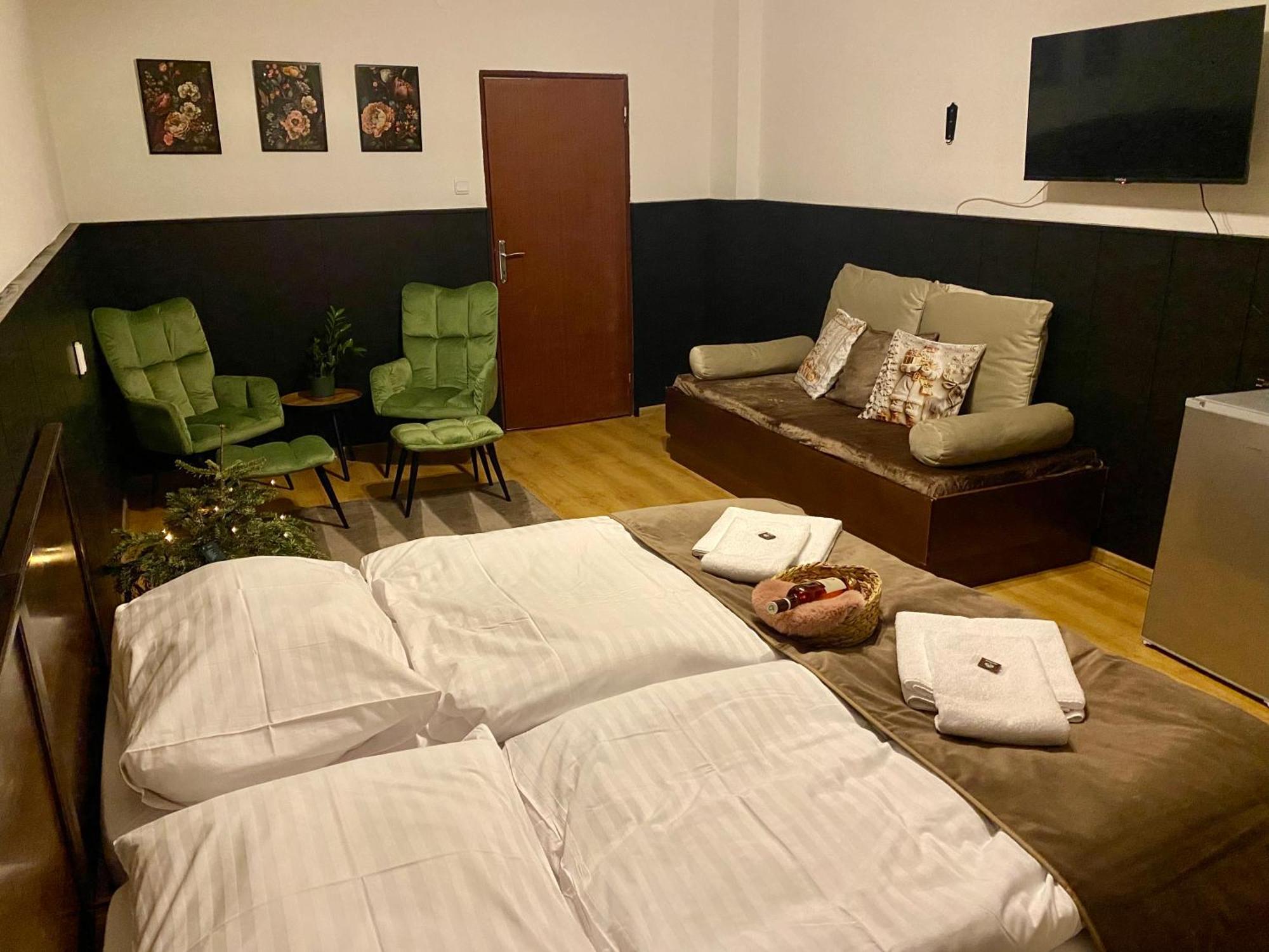 Hotel Podlesanka Vysoké Tatry Esterno foto
